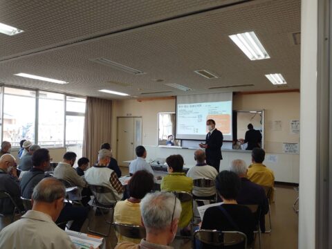 県政報告会を開催させていただきました。